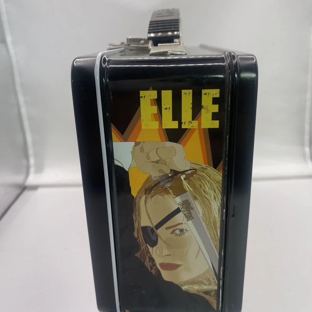 VINTAGE KILL BILL LUNCHBOX w/ THERMOS! NECA! 2004 - Picture 5 of 7